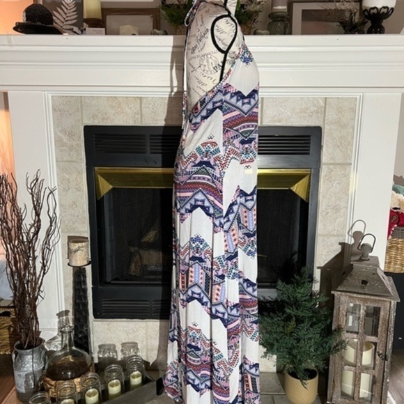 Black Bead Summer, Southwestern Print Maxi Dress with Low Back - Picture 4 of 11